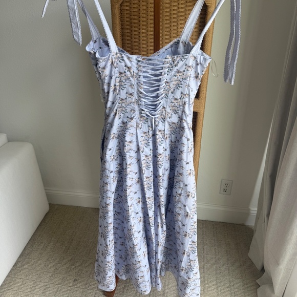 Emily Blue Floral House of CB Dress - Picture 4 of 5